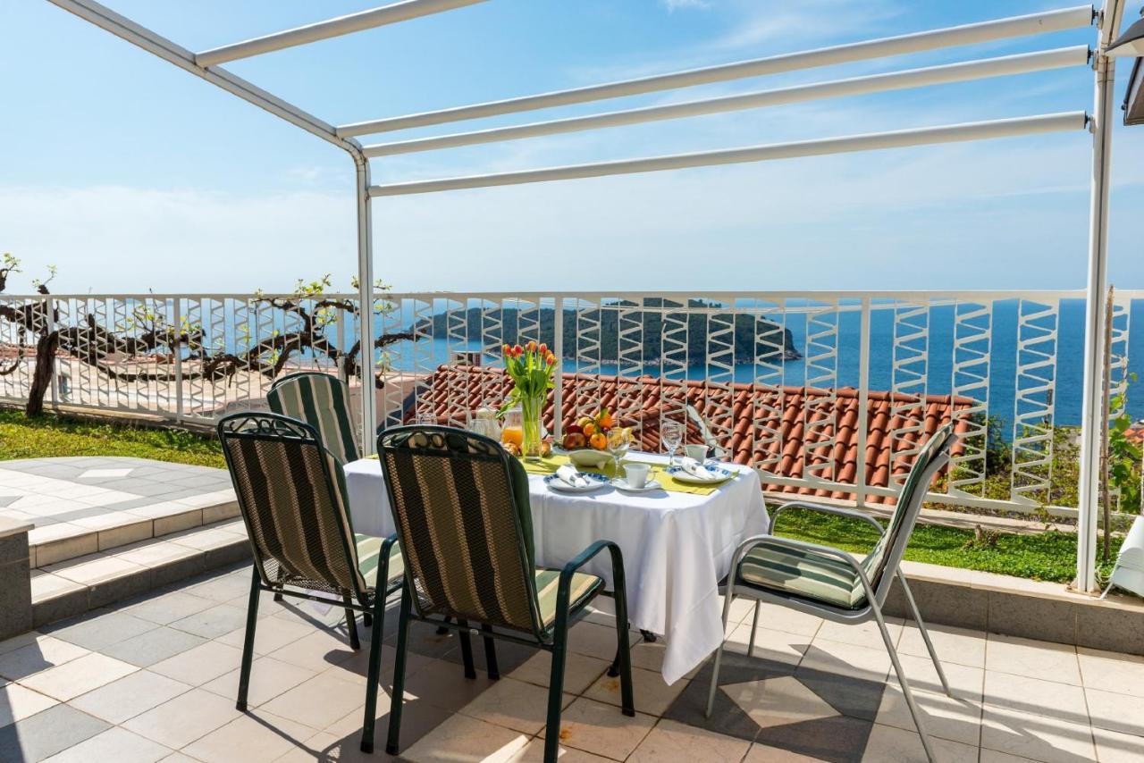 Apartments And Room Lora Dubrovnik Bagian luar foto