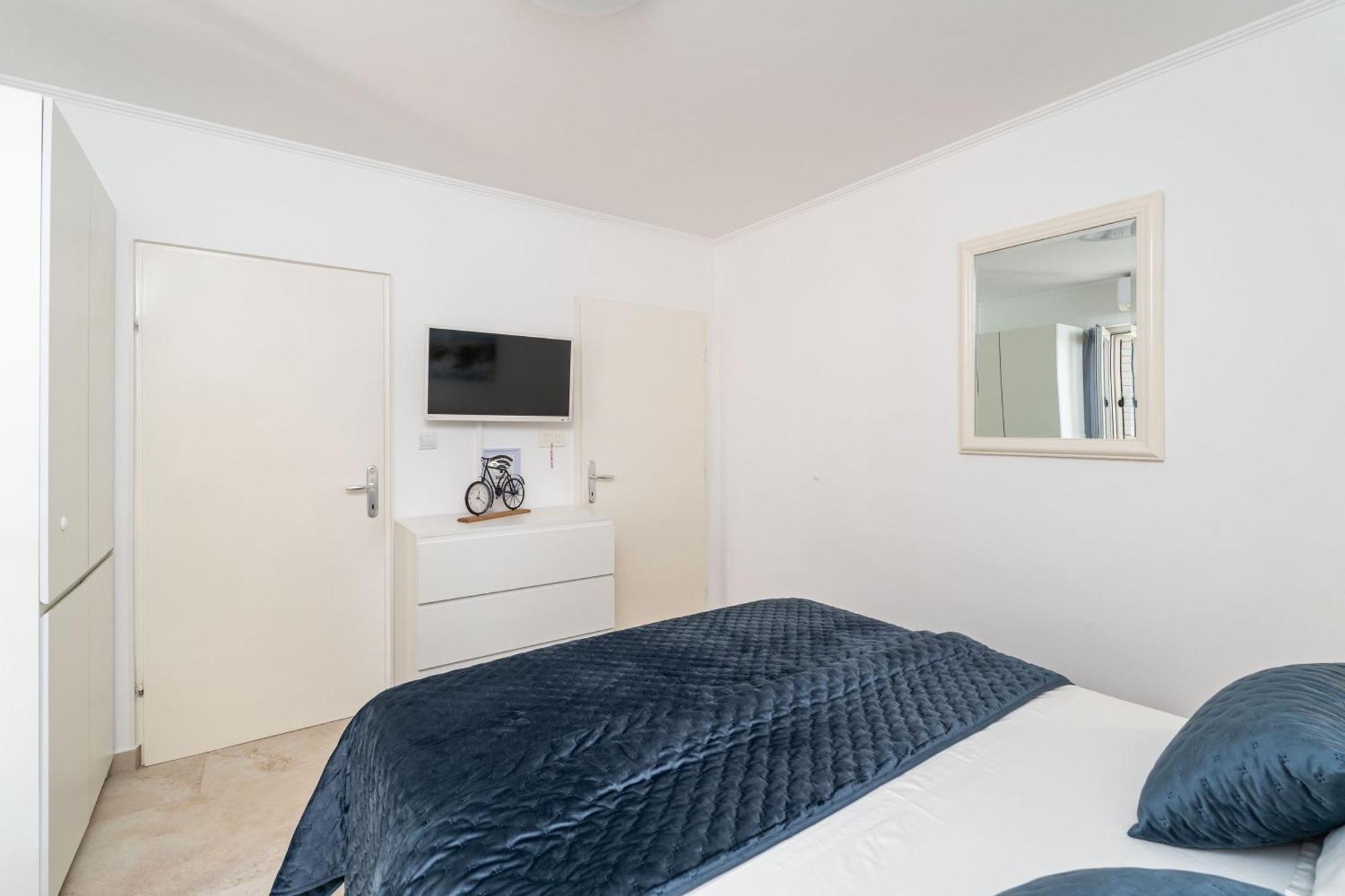 Apartments And Room Lora Dubrovnik Bagian luar foto