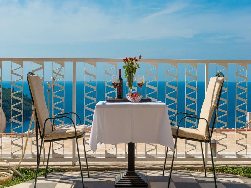 Apartments And Room Lora Dubrovnik Bagian luar foto